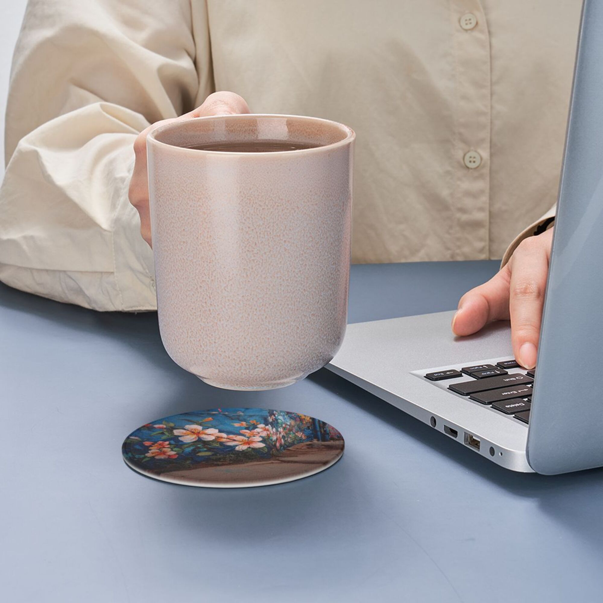Round Leather Coaster Set of 6 with Artistic Floral Mural Design - Includes Storage Base, Heat - Insulation and Anti - Slip Coasters (Diameter 3.9in/10cm)